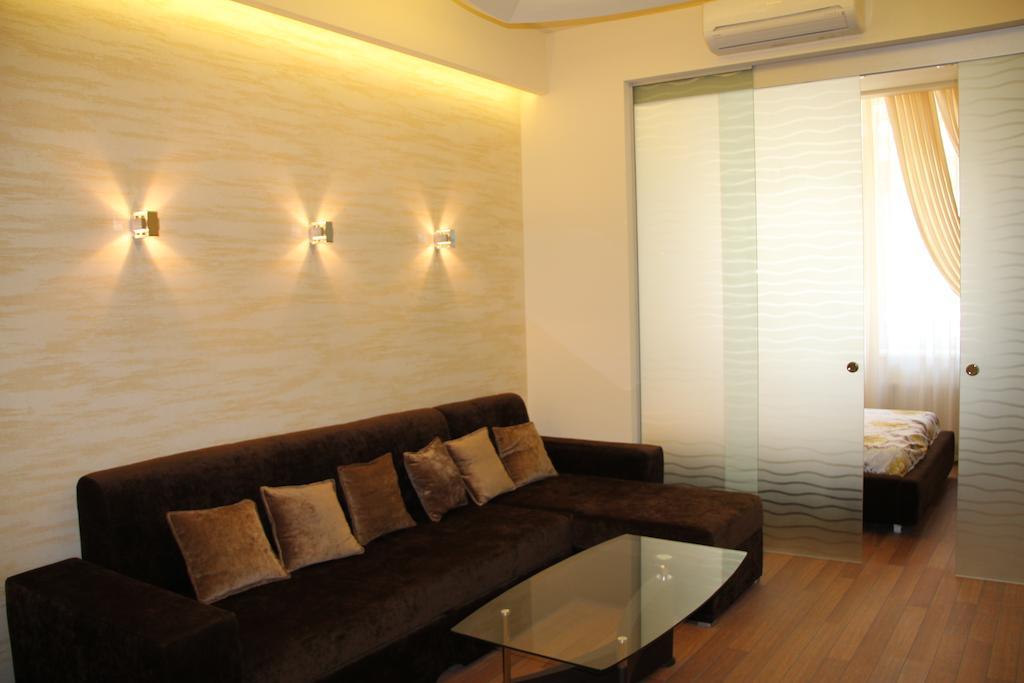 Apartment In Center Of Odessa 部屋 写真